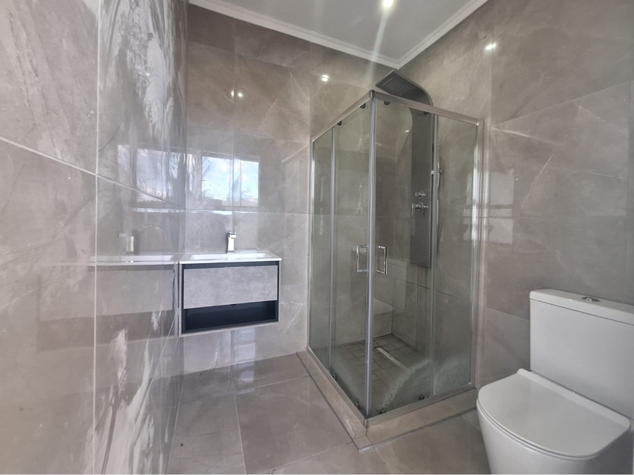 To Let 4 Bedroom Property for Rent in Redstone Private Country Estate North West